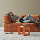 Innovation Cozy Pad C06 raztegljiv kavč (sofa bed) v izbrani tkanini – dnevna postavitev