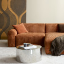 Rund D1-2 Casual sedežna garnitura z ležalnikom, tkanina 595, detajl rokonaslona