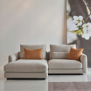 Sedežna garnitura Vivole – udoben danski kavč z oblazinjenimi rokonasloni