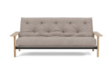 Balder Sofa Bed Nordic Mattress v svetli tkanini 472 Yuveno Warm Grey z lesenimi nasloni