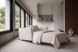 Cubed 90 Arms raztegnjen v posteljo 90 × 200 cm v sodobnem interierju – raztegljiv fotelj Innovation Living za vsakodnevno spanje