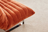 Detajl mehko prešite Quiltus prevleke v tkanini 412 Esina Rust Orange na kavču Minimum 140 Sofa Bed