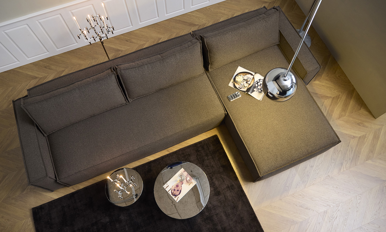 Tin drum dekorativna mizica