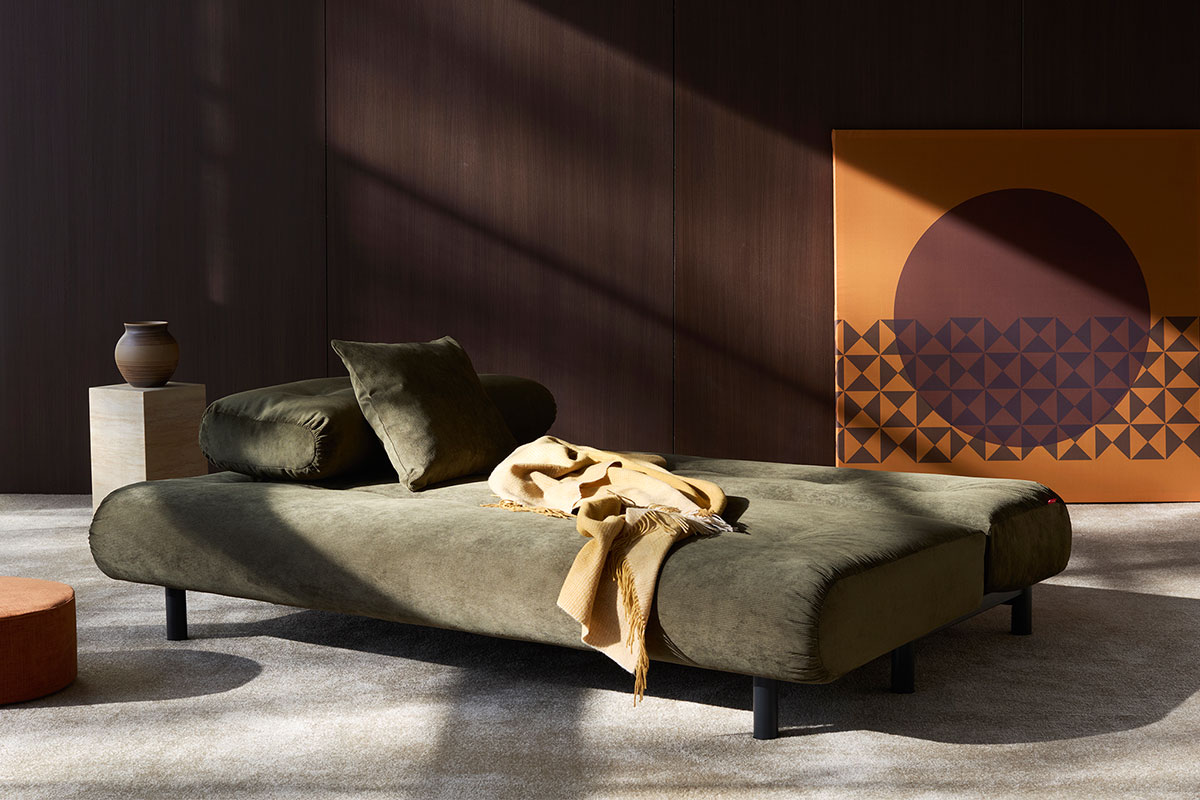 Nabli Sofa Bed raztegnjen v udobno posteljo 145 x 200 cm