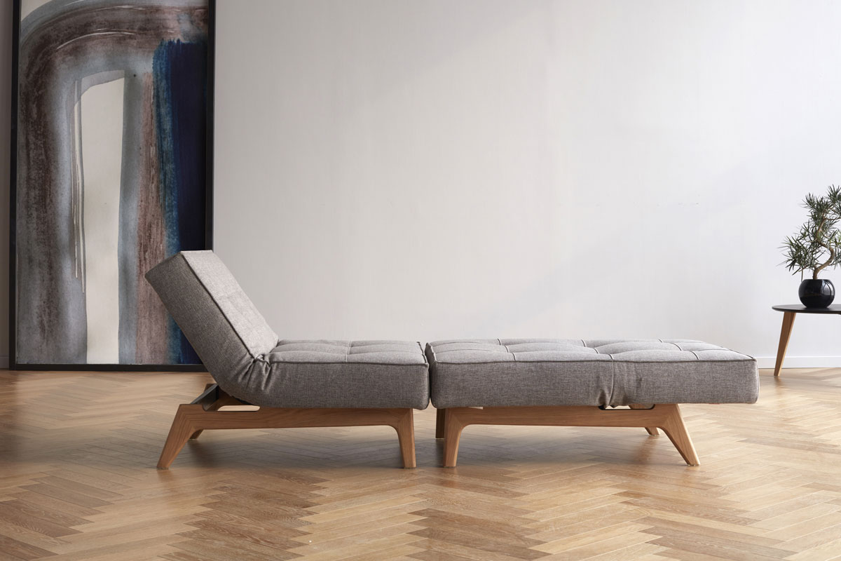 Fotelj Splitback Eik s spuščenim naslonom kot počivalnik z ležalno površino 80 x 115 cm
