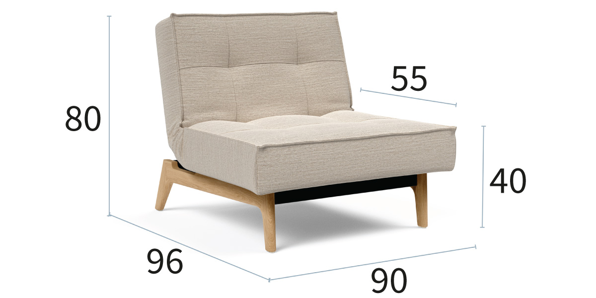 Splitback Eik Fotelj dimenzije širina 90 cm, globina 96 cm in višina 80 cm
