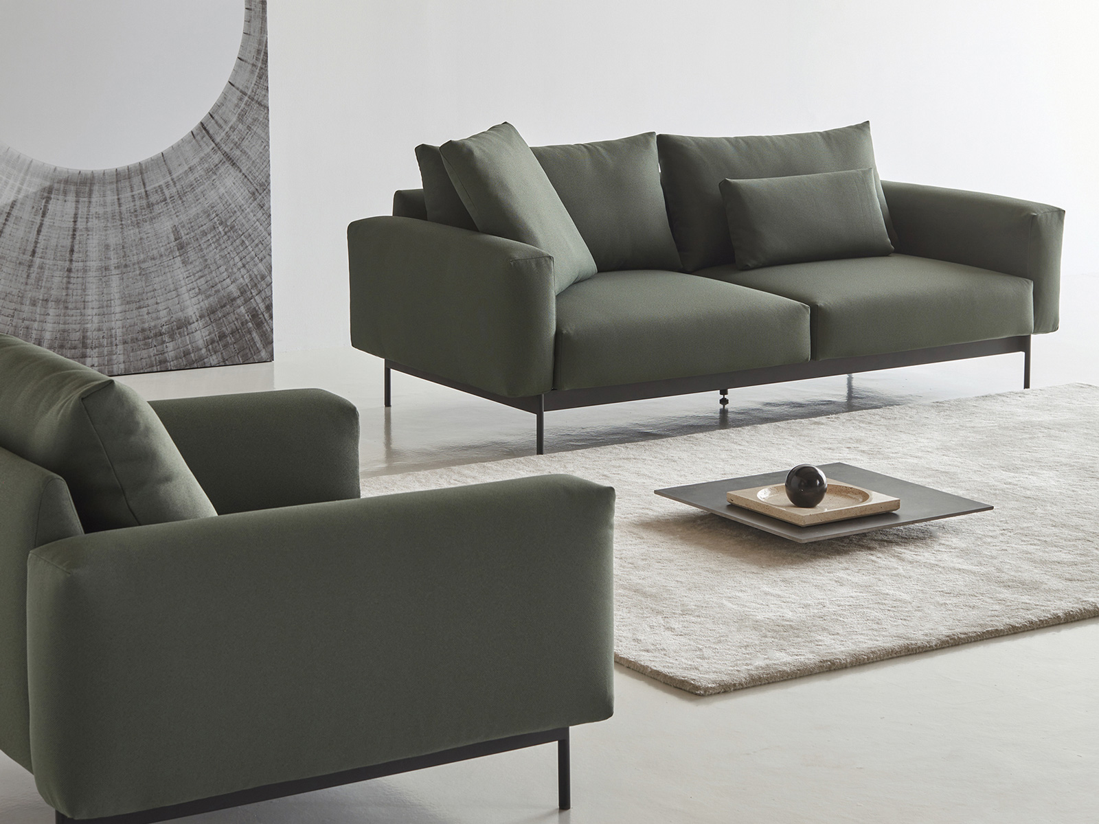 Modularni Tenksom kavč v svetlem dnevnem prostoru