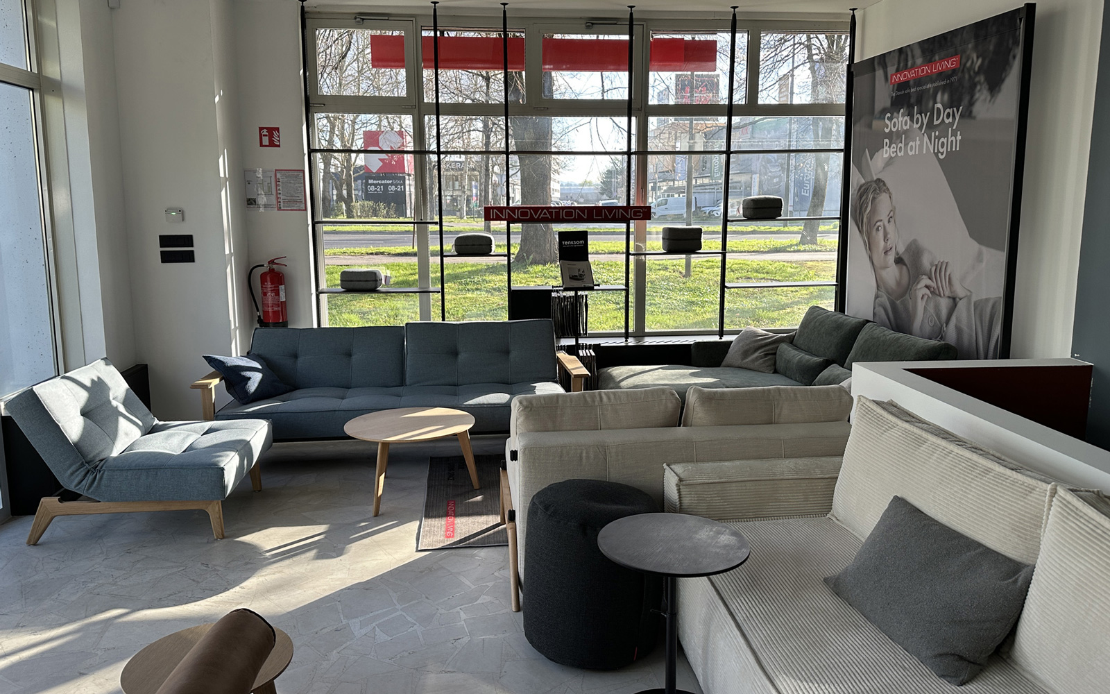 Salon Dom Ambient, Celovška 291